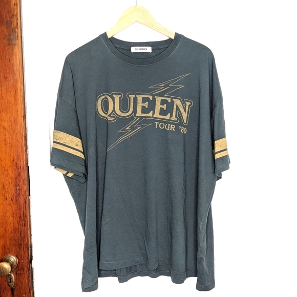 Daydreamer Tops - DAYDREAMER x FREE PEOPLE Queen Tour 80 One Size Tee NEW